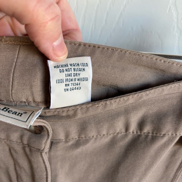 L.L. Bean Trail Hiking Pants Women's 8P Petite Nylon Tan Straight Leg Pockets - Picture 11 of 11